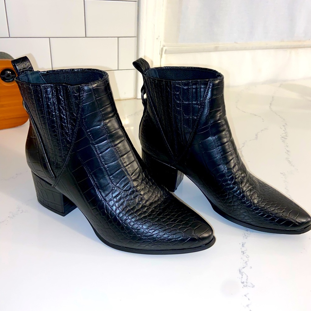 Very G’s Faux-Leather Snakeskin Block Heel Ankle Boots